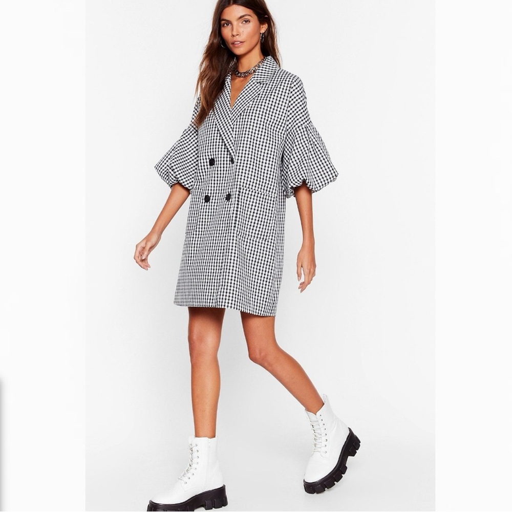 Chic Black and White Houndstooth Blazer Dress